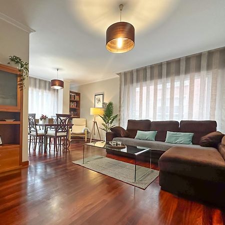 Apartamento Completo, Amplio, Muy Iluminado Y Con Plaza De Garaje Incluida. O Grove Dış mekan fotoğraf